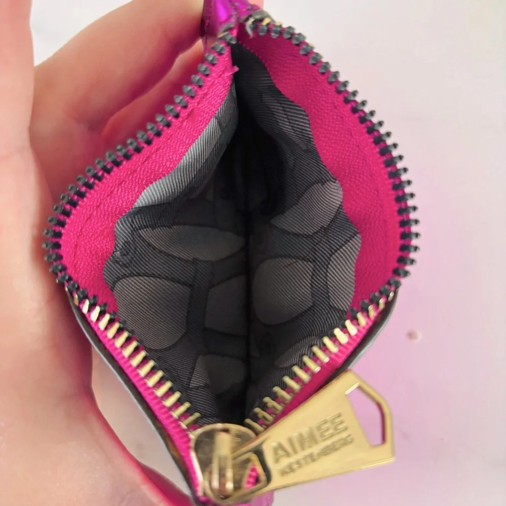 Aimee Kestenberg Metallic Sheen Fuchsia Leather Zipper Card Holder‎